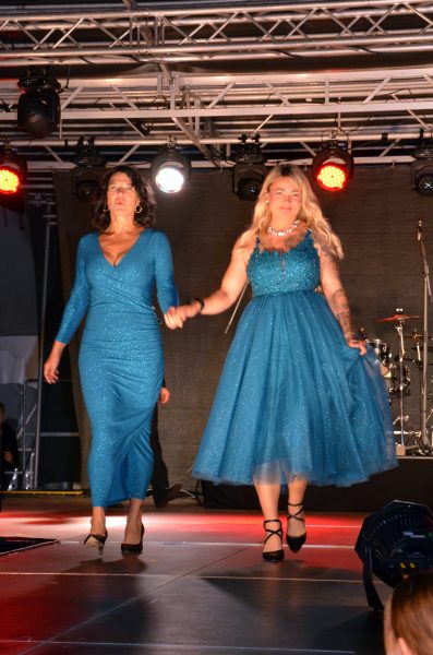 Festmode Damen in der Nähe