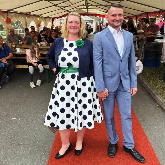 Teil 2 - Modenschau in Läwitz 😘 
.
.
.
. 
#modenschau #läwitz #dorffest #landleben #landlebenistschön #damenmode #herrenmode #kinderkleider #happygirls #happyday #pößneck #saaleorlakreis #saalfeld #rudolstadt #gera #weida #auma #zeulenroda #pausa #hermsdorf #triptis #triebes #neustadtorla #badlobenstein #schleiz #thüringen_erleben #thüringenentdecken