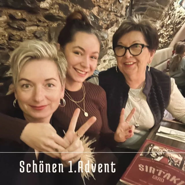Wir wünschen euch einen schönen 1. Advent 🎄🌟☕🍰.
.
.
.
#adventszeit #ersteradvent #schleiz #oettersdorf #weida #badlobenstein #wurzbach #pößneck #neustadtorla #thüringen #saalburgebersdorf #weihnachtsfeier #zeulenroda #mühltroff
