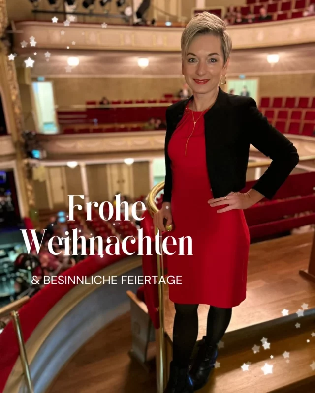 Ich wünsche euch allen ein schönes, besinnliches Weihnachtsfest mit vielen Leckereien, netten Gesprächen und entspannten Stunden mit euren Lieblingsmenschen. 🎄🧑🏼‍🎄🌟🎁
.
.
.
.
.
.
#weihnachtsoutfit #weihnachtsgrüße #schleiz #badlobenstein #neustadtorla