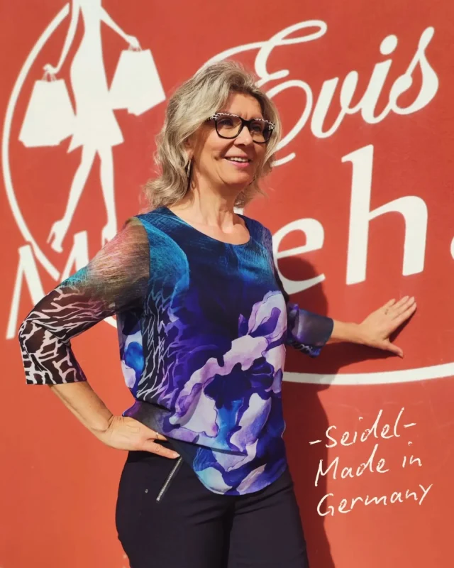 Gedoppeltes Blusenshirt von Seidel.
-Made in Germany-
Bis Größe 54 im Geschäft erhältlich. 

#madeingermany #styleover50 #jena #neustadtorla #gera